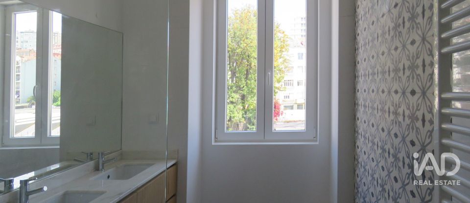 Duplex T4 em Arroios de 100 m²