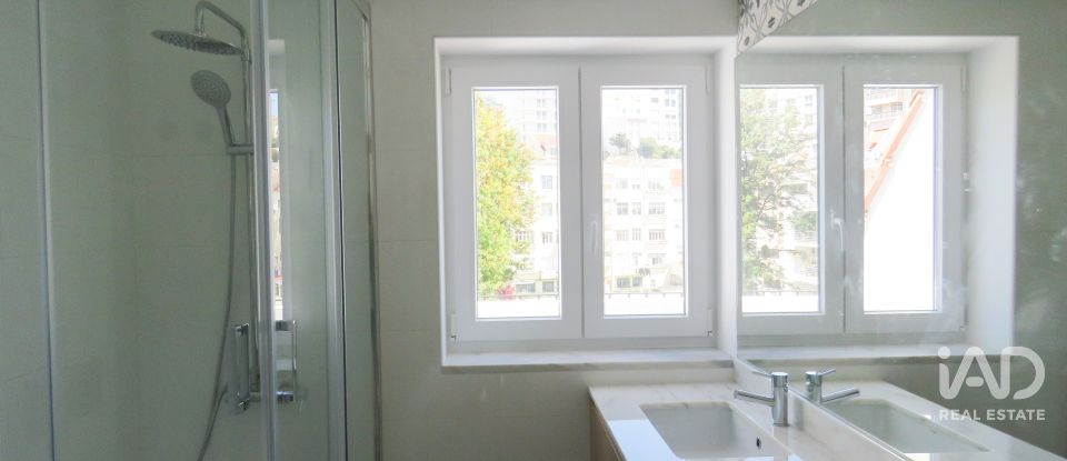 Duplex T4 em Arroios de 100 m²