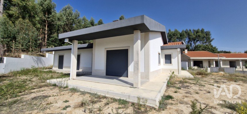 Moradia T4 em Rio Maior de 218 m²