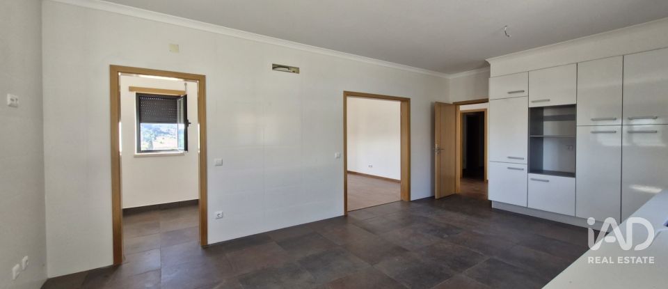 Moradia T4 em Rio Maior de 218 m²