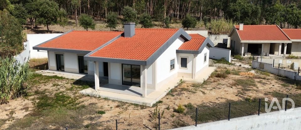 Moradia T4 em Rio Maior de 218 m²