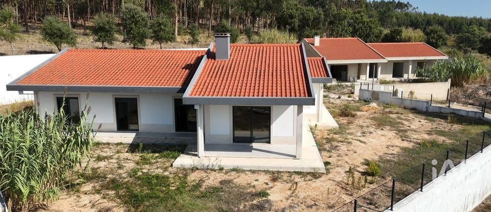 Moradia T4 em Rio Maior de 218 m²