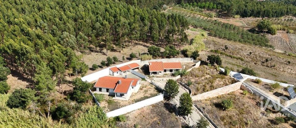 Moradia T4 em Rio Maior de 218 m²