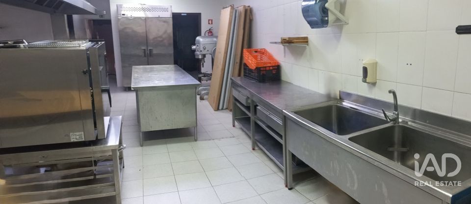 Shop / premises commercial in Arrabal of 890 m²