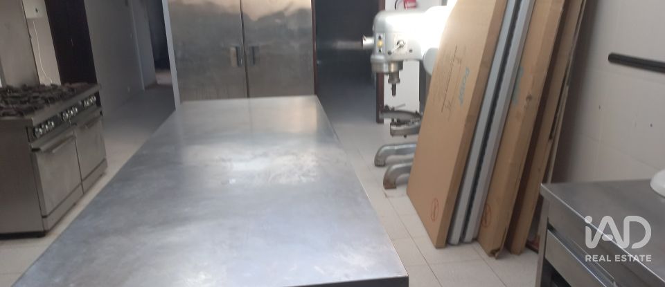 Shop / premises commercial in Arrabal of 890 m²