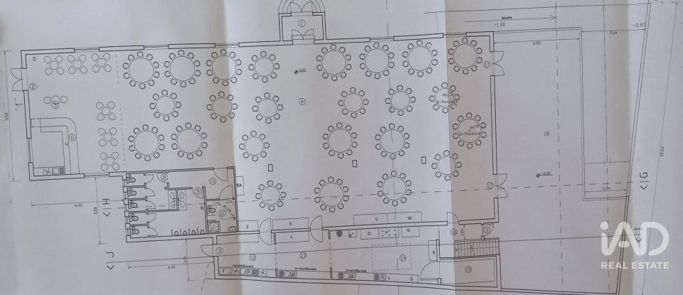 Shop / premises commercial in Arrabal of 890 m²