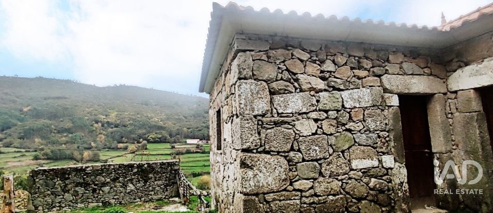 Moradia T2 em Labrujó, Rendufe e Vilar do Monte de 140 m²