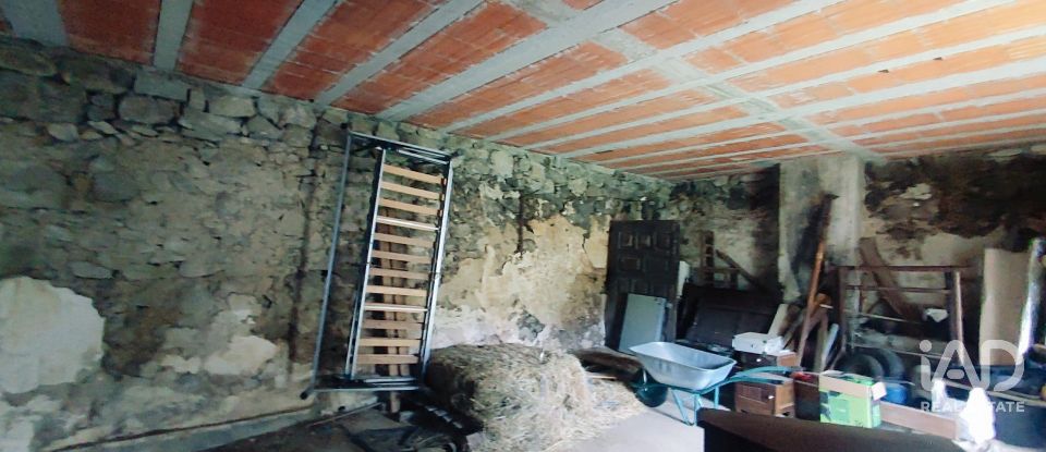 Moradia T2 em Labrujó, Rendufe e Vilar do Monte de 140 m²