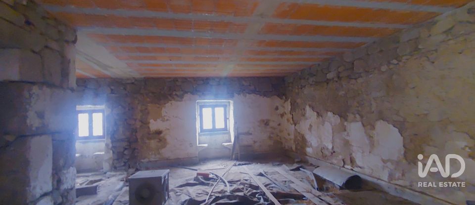 Moradia T2 em Labrujó, Rendufe e Vilar do Monte de 140 m²