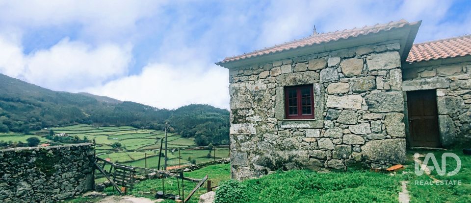 Moradia T2 em Labrujó, Rendufe e Vilar do Monte de 140 m²