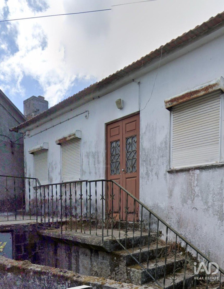 Moradia T0 em Antas de 220 m²