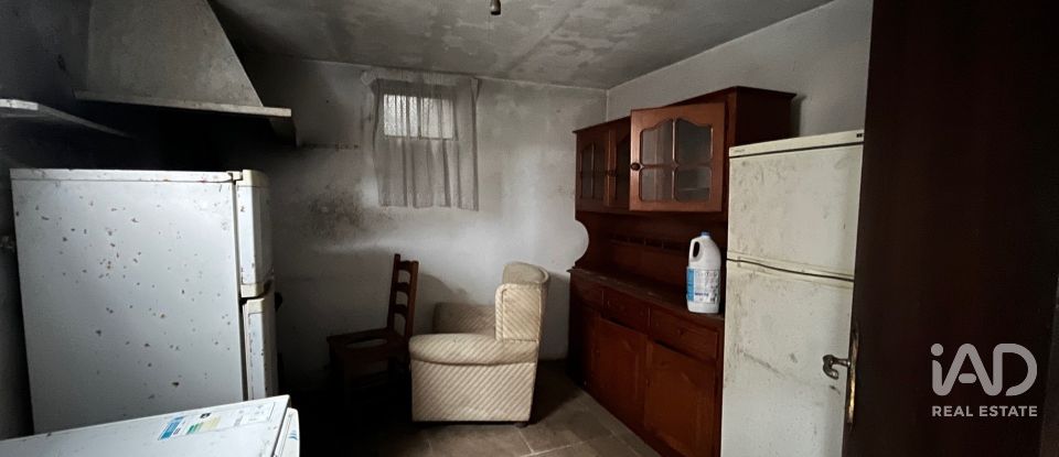 Moradia T0 em Antas de 220 m²