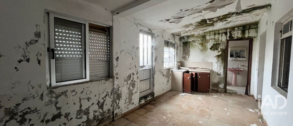 Moradia T0 em Antas de 220 m²