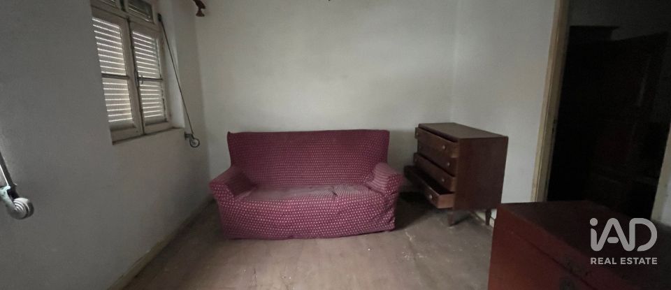 Moradia T0 em Antas de 220 m²