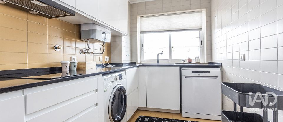 Apartamento T2 em Lumiar de 81 m²