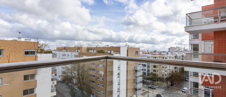 Apartamento T2 em Lumiar de 81 m²