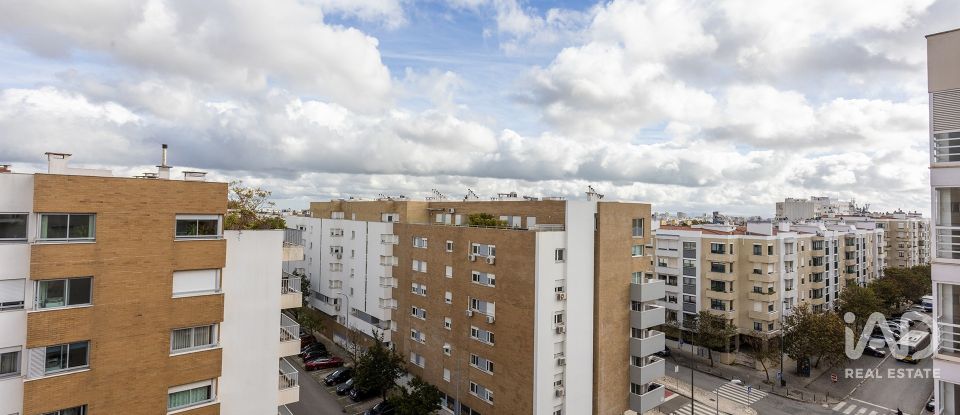 Apartamento T2 em Lumiar de 81 m²