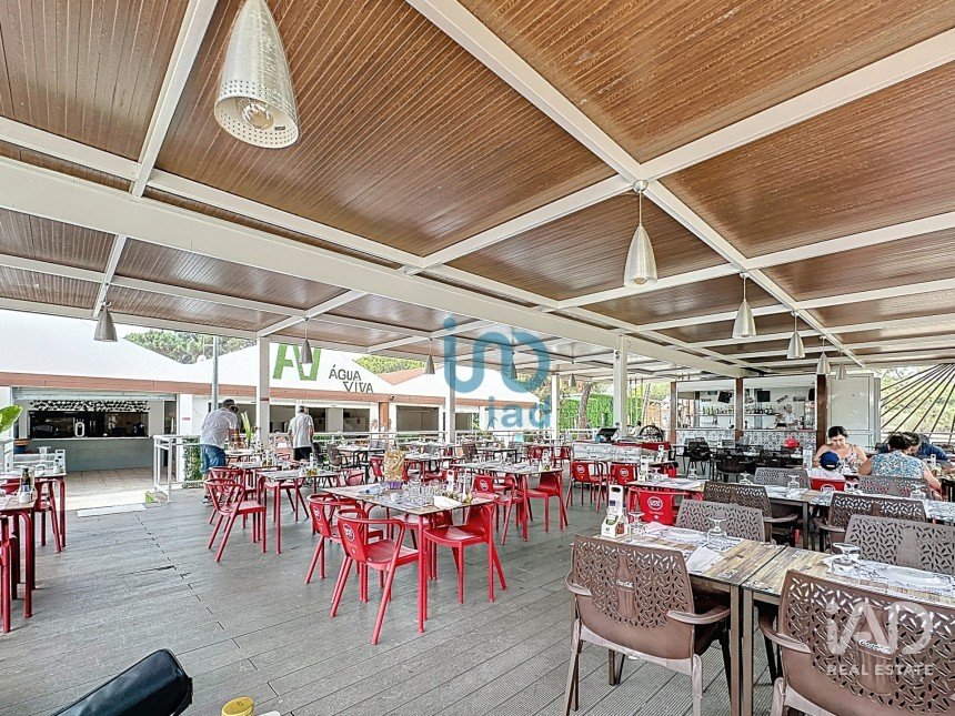 Boutique/Local commercial à Tavira (Santa Maria e Santiago) de 700 m²