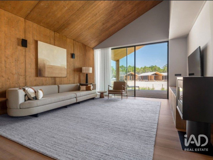 Moradia T3 em Amoreira de 182 m²