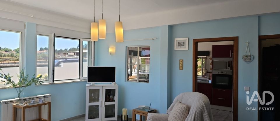 Maison T2 à Ferreira do Zêzere de 104 m²