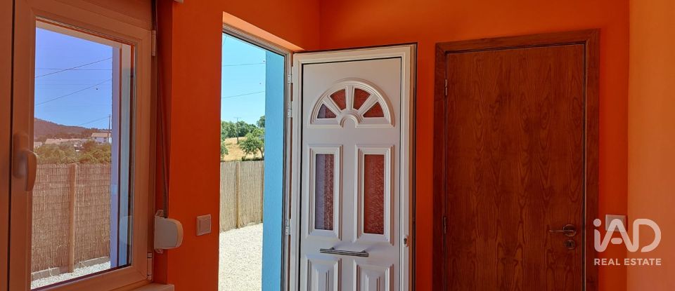 Maison T2 à Ferreira do Zêzere de 104 m²