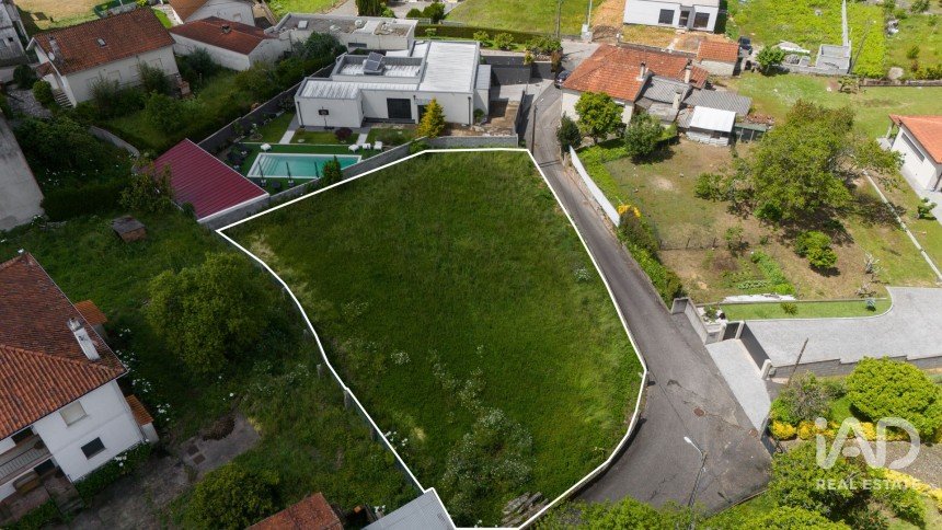 Building plot in Reboreda e Nogueira of 900 m²