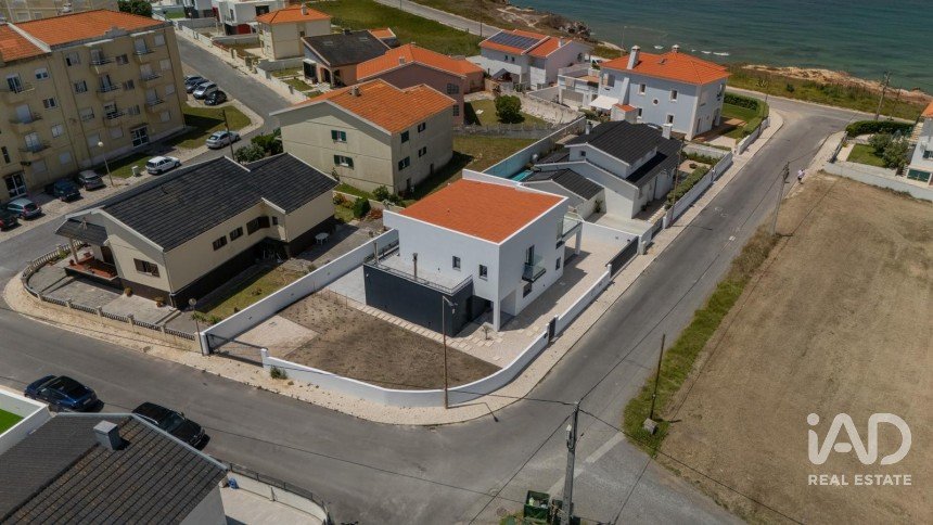 Moradia T3 em Silveira de 253 m²