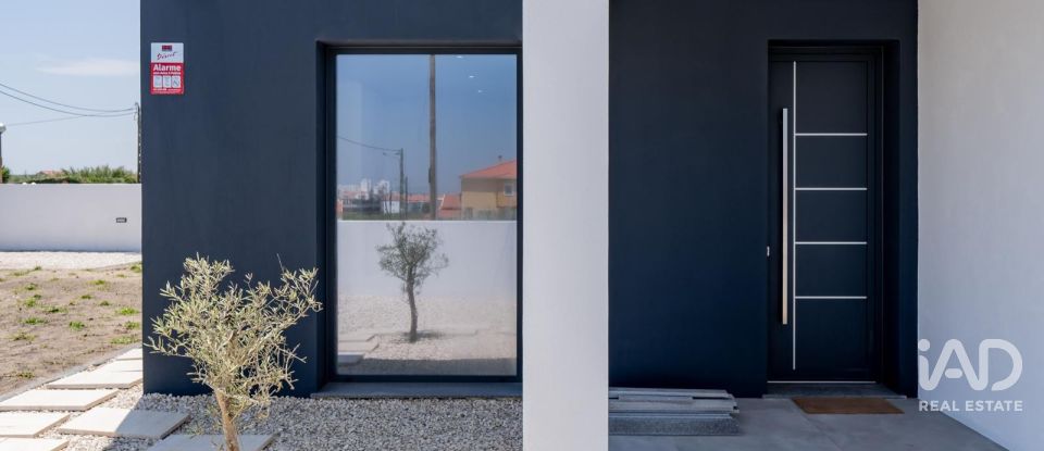 Moradia T3 em Silveira de 253 m²