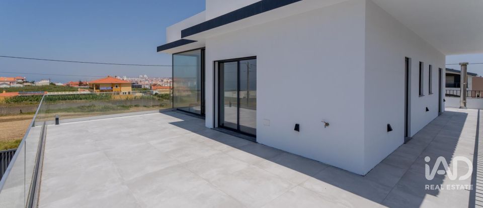 Moradia T3 em Silveira de 253 m²