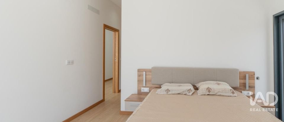 Moradia T3 em Silveira de 253 m²