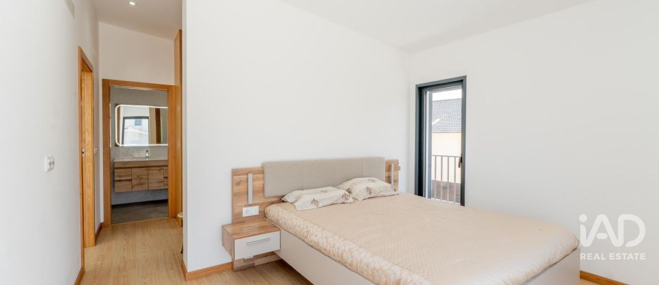 Moradia T3 em Silveira de 253 m²