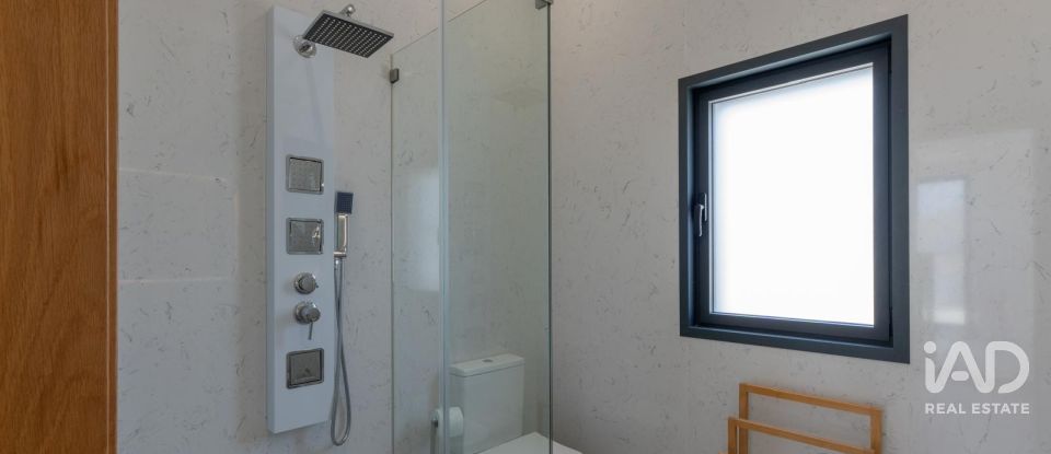 Moradia T3 em Silveira de 253 m²