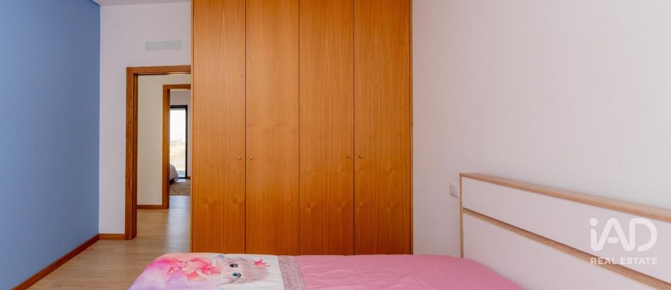 Moradia T3 em Silveira de 253 m²