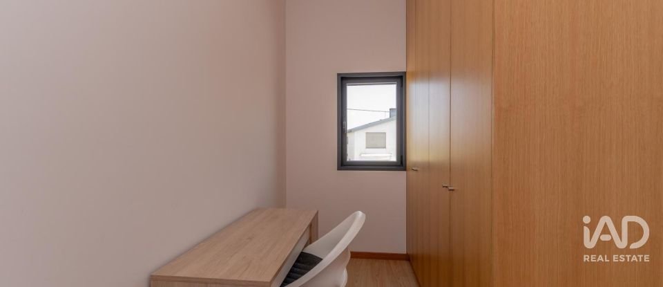 Moradia T3 em Silveira de 253 m²