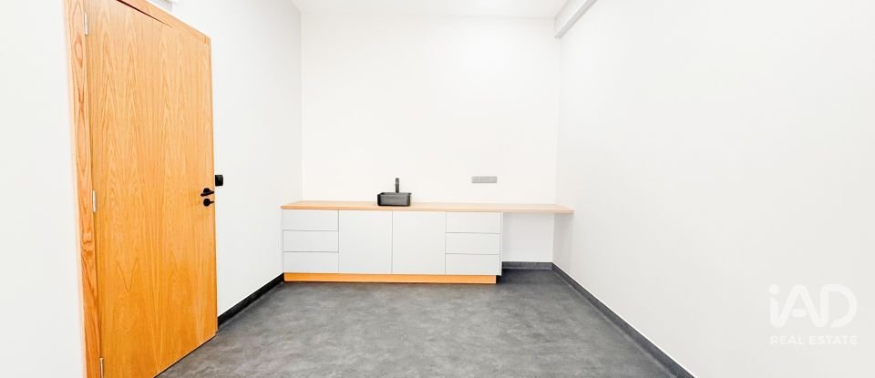 Boutique/Local commercial à Parque das Nações de 185 m²