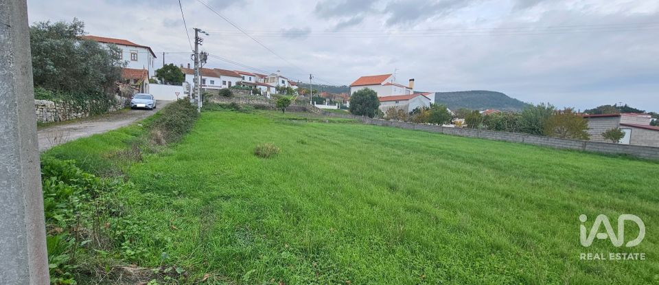 Terreno urbano em São Miguel, Santa Eufémia e Rabaçal de 1 408 m²