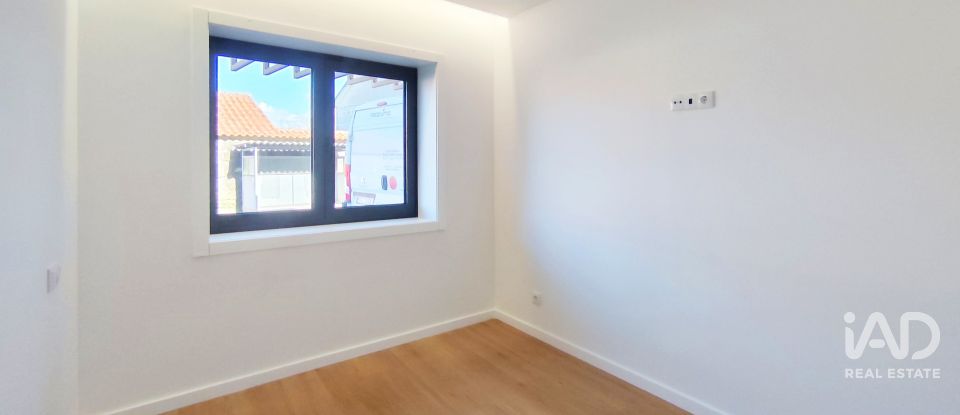 Apartamento T2 em Chafé de 61 m²