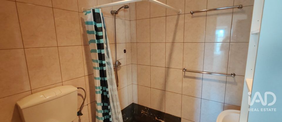 Moradia T1 em Ribeiras de 85 m²