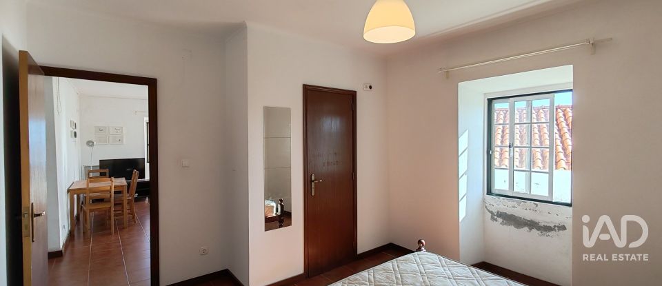 Moradia T1 em Ribeiras de 85 m²