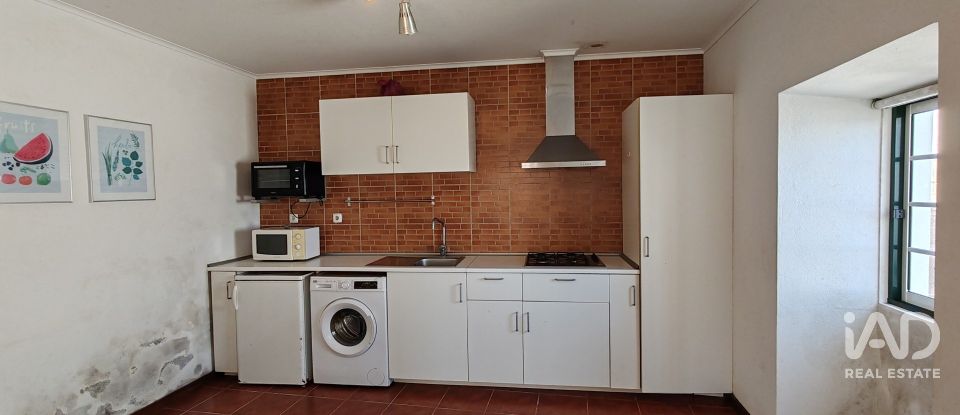 Moradia T1 em Ribeiras de 85 m²