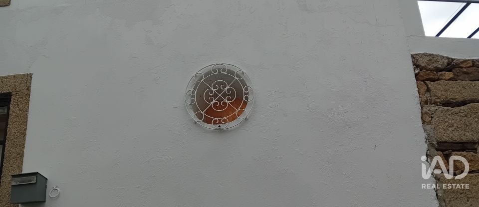 Moradia T2 em Lagoaça e Fornos de 135 m²