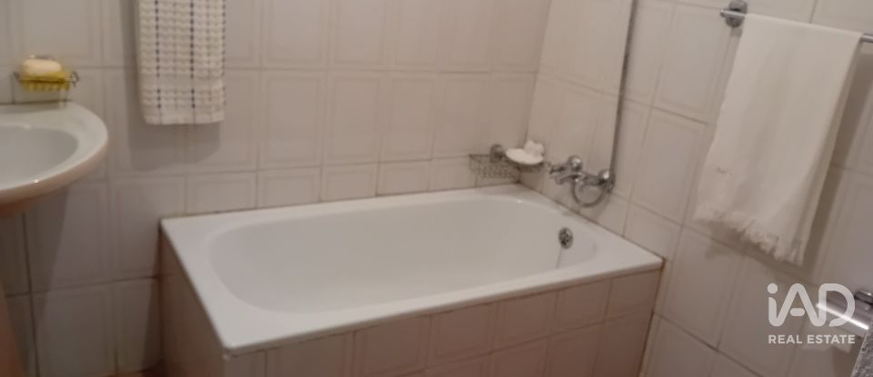 Moradia T2 em Lagoaça e Fornos de 135 m²