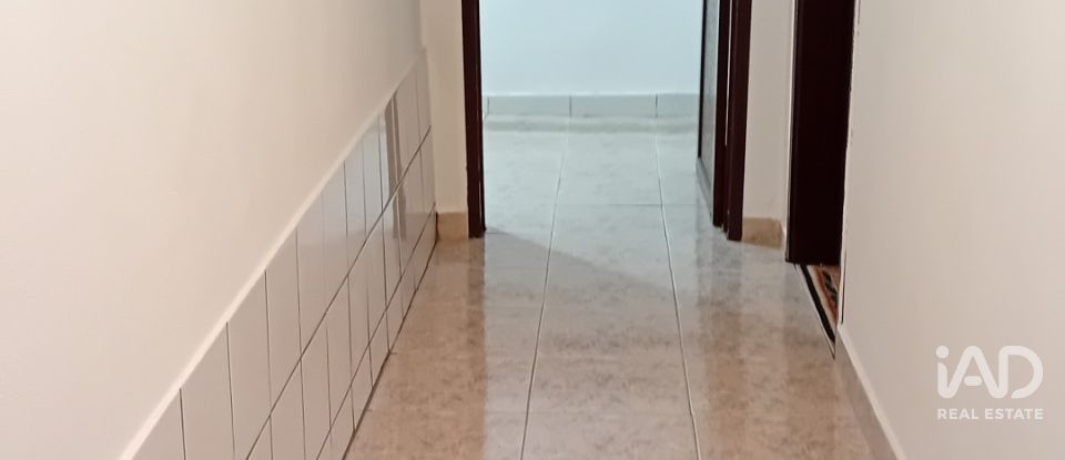 Moradia T2 em Lagoaça e Fornos de 135 m²