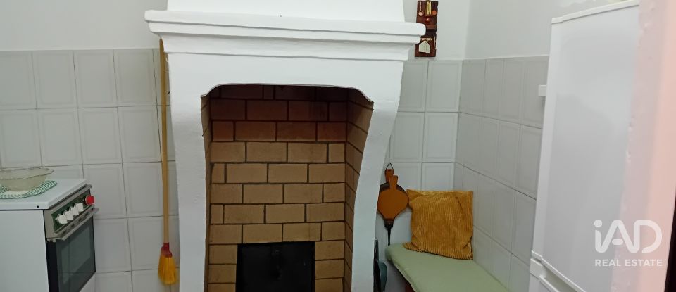 Moradia T2 em Lagoaça e Fornos de 135 m²