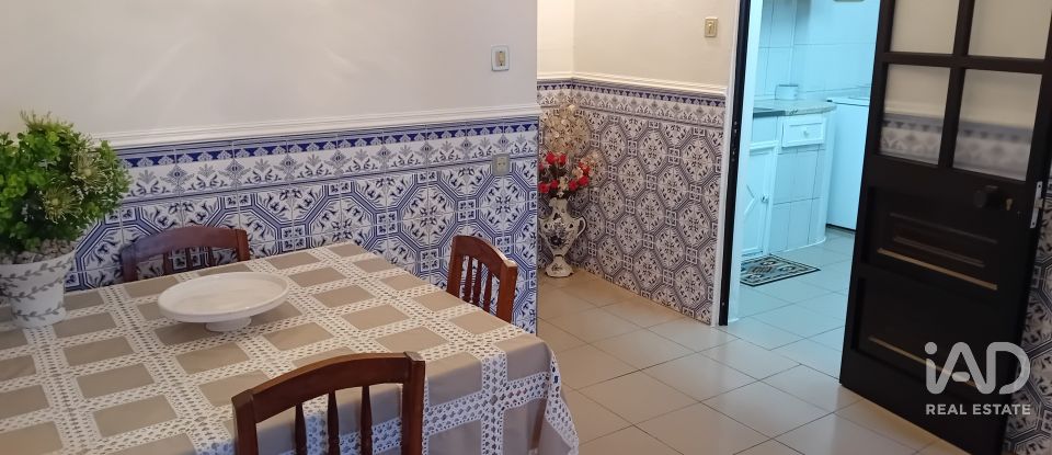 Moradia T2 em Lagoaça e Fornos de 135 m²