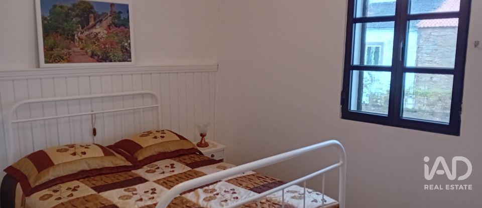 Moradia T2 em Lagoaça e Fornos de 135 m²