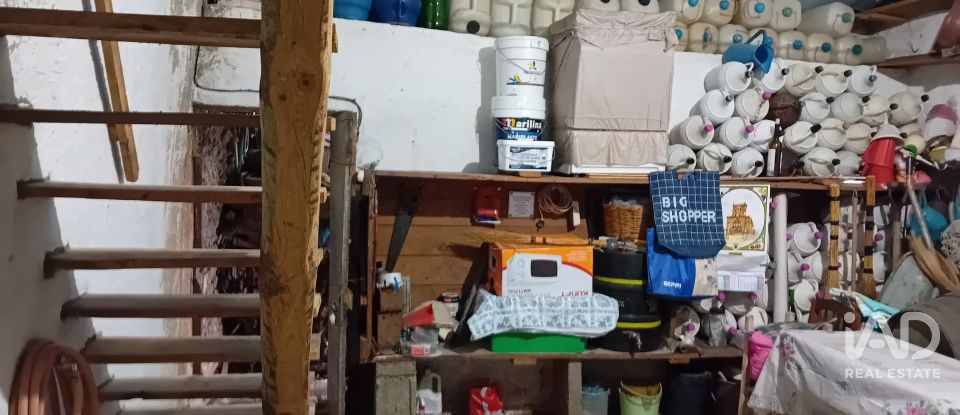 Moradia T2 em Lagoaça e Fornos de 135 m²