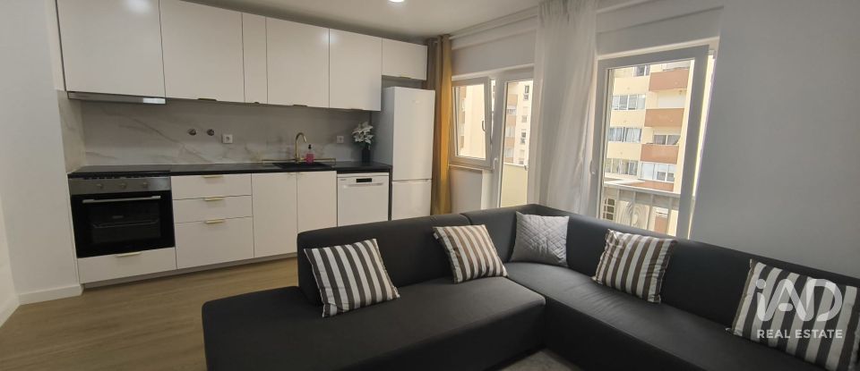 Apartamento T2 em Faro (Sé e São Pedro) de 72 m²