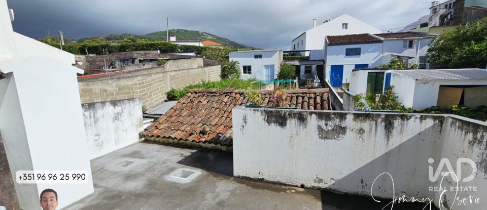 Casa / moradia T2 em Água de Pau de 137 m²