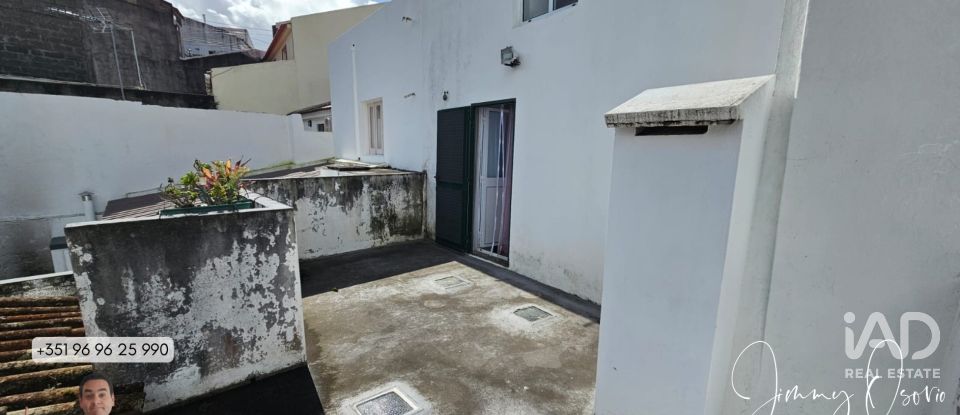 Casa / moradia T2 em Água de Pau de 137 m²